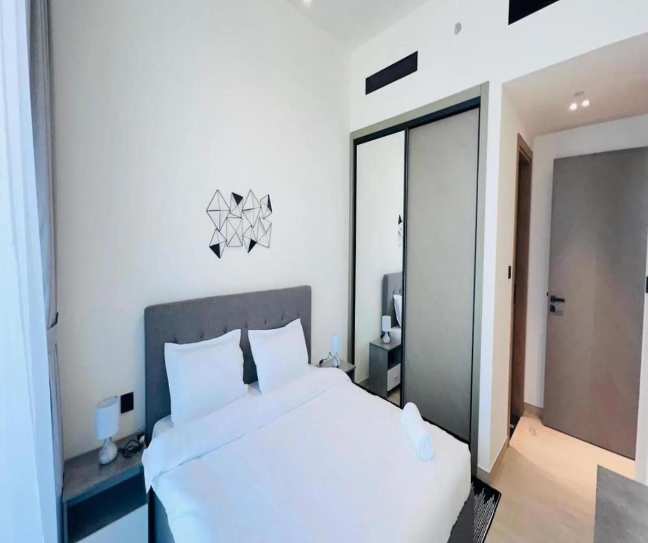 Oyo Home 1385 Standard 1Bedroom Apartment Dubai United Arab Emirates